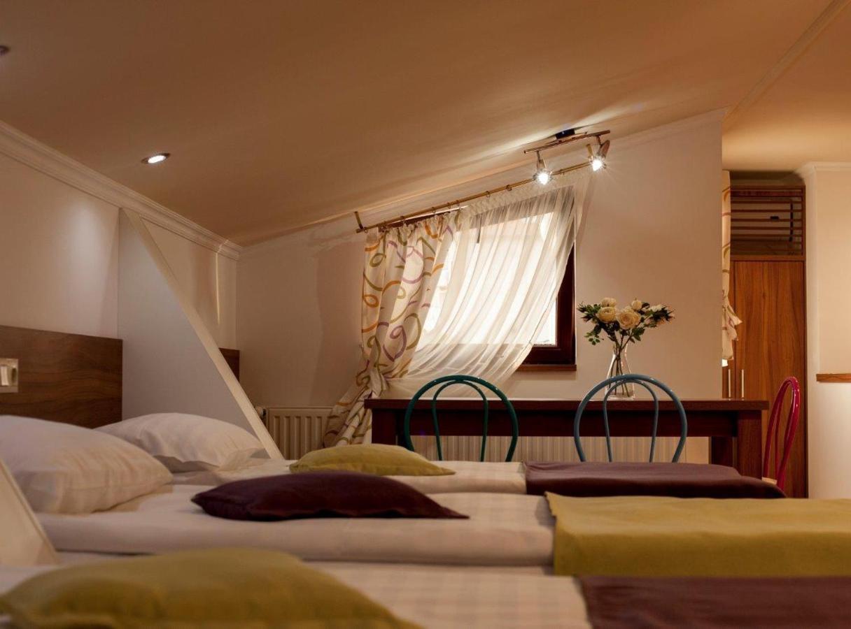 Seva Hotel Health Club กัมปีนา ภายนอก รูปภาพ