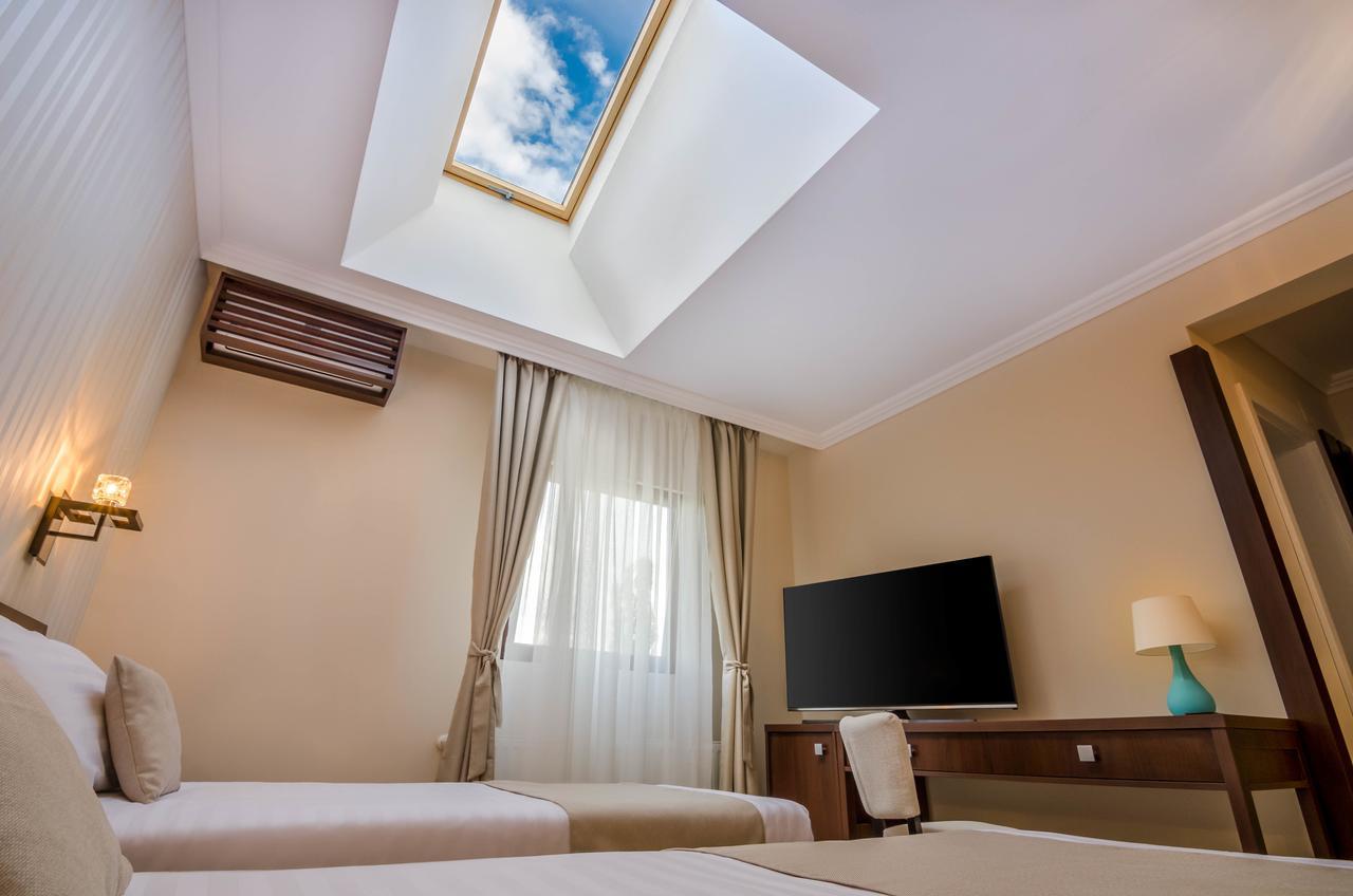 Seva Hotel Health Club กัมปีนา ภายนอก รูปภาพ