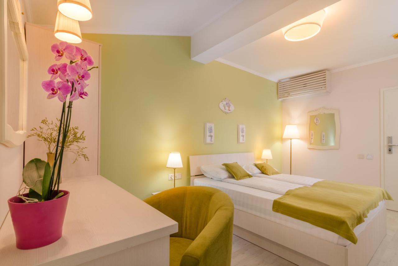 Seva Hotel Health Club กัมปีนา ภายนอก รูปภาพ